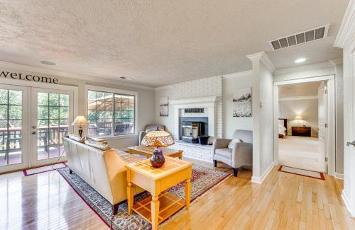 Jacksonville Casa | 8 Mi to Jacksonville Oregon Getaway with Deck!