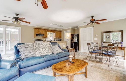 Buford Casa | 8 Mi to Lake Lanier: Guest House in Buford!