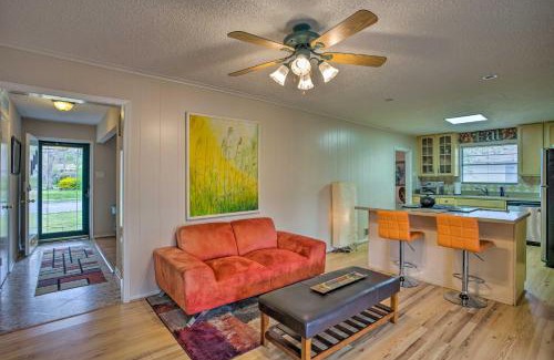 Garland Casa | 8 Mi to Lake Ray Hubbard Creekside Garland Home