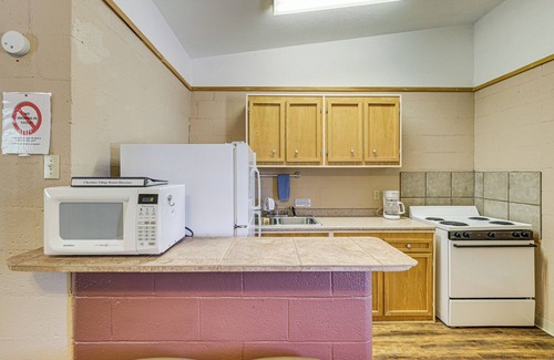 Lake Whitney Apartamento | 8 Mi to Lake Whitney State Park: Quaint Studio!
