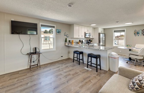 Holiday Shores Casa | 8 Mi to Laughlin Riverwalk: Waterfront Retreat