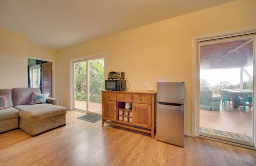 Holualoa Apartamento | 8 Mi to Magic Sands Beach: Tranquil Home w/Lanai!