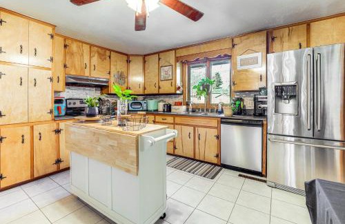 Scottsbluff Casa | 8 Mi to Scotts Bluff Natl Monument Family Home