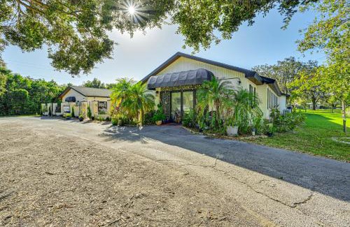 Keystone Casa | 8 Mi to Tarpon Springs Sponge Docks Home with Grill