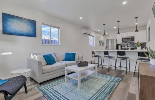 Near East Columbus Casa | 8 Min to Convention Center | Work Travel | Unit A