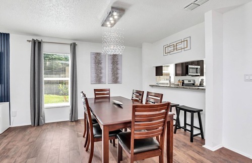 Indian Wells Casa | 8 minutes from disney parks! Beautiful home with pool heated!