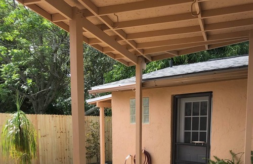 Tampa Cabaña | 8 Minutes to the Beach - Quaint 1bdrm 1 bath