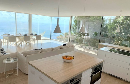 Canyet de Mar Villa | 8 minutes walk from Canyet beach VILLA ROSAMAR LUXURY ***** 320 m2, SEA VIEW
