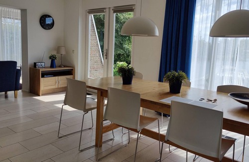 Vlagtwedde Casa | Gratis 8 p. Villa con terraza y jardín en el agua, wifi gratis + piscina