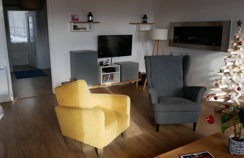 Chastreix Apartamento | 8-person gîte in Chastreix, close to ski resorts and nature.