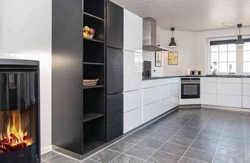 Thyboron Casa | 8 person holiday home in Thyborøn