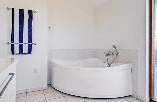 Hjørring Casa | 8 person holiday home in Hjørring