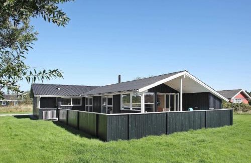 Lonstrup Casa | 8 person holiday home in Hjørring-By Traum