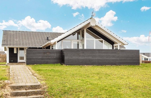 Ronde Casa | 8 person holiday home in Rønde