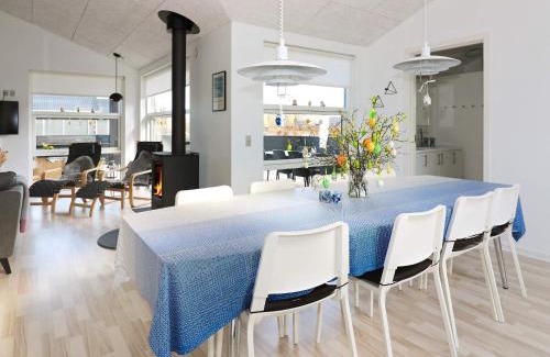 Oster Hurup Casa | 8 person holiday home in Hadsund-By Traum