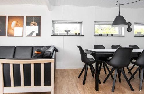 Skødshoved Strand Casa | 8 person holiday home in Knebel-By Traum
