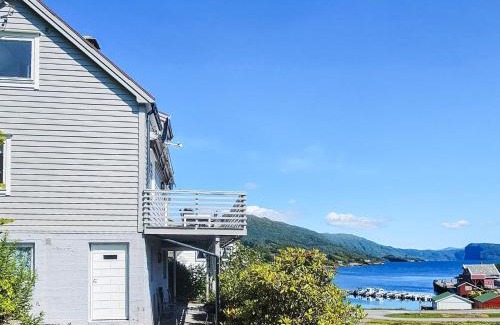 Hyllestad Casa | 8 person holiday home in Sørbøvåg