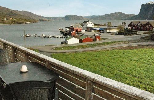 Hyllestad Casa | 8 person holiday home in Sørbøvåg