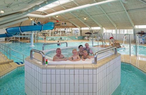 Lokken Casa | 8 person holiday home on a holiday park in Løkken