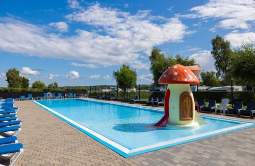 Vipperod Casa | 8 Person Holiday Park Home in Vipperod