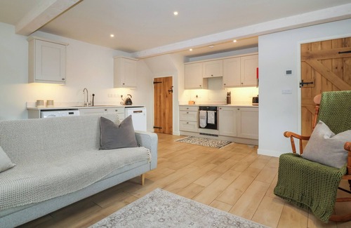 Bowerchalke Casa | 8 ROOKHAYE, pet friendly, character holiday cottage in Salisbury