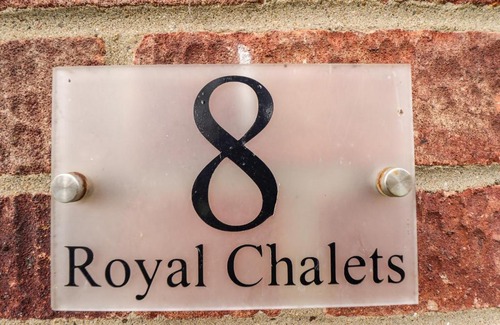 Mundesley Casa | 8 Royal Chalet Park