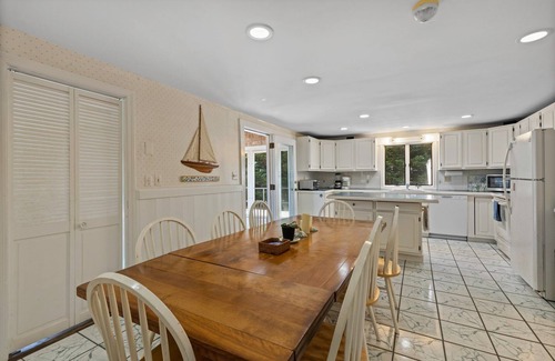 East Sandwich Casa | 8 Sandy Neck- Family Getaway Near Sandy Neck Beach, pet-friendly!