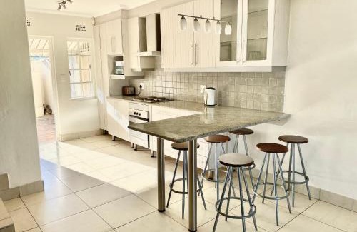 Port Alfred Apartamento | 8 Settler Sands Beachfront Accommodation Sea View