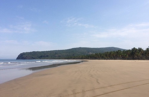 Santa Cruz Casa | #8 Shared Pool, 3 Bedroom/3 Bathroom, Private beach ramada WIFI SKY