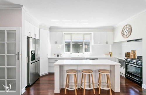 South Fremantle Casa | 8 Sheedy · South Freo Great Location Renovated Home