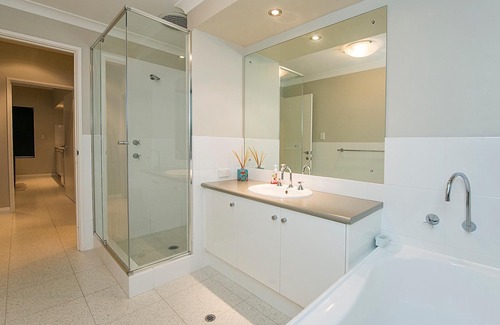 Swanbourne Casa | 8 Simply Stunning Swanbourne Family Home