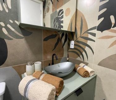 Se Apartamento | 8 Studio Liberdade Sé 500'Metrô - 25 de Março - Brás