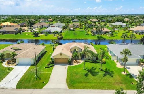 Long Meadow Casa | 80 Long Meadow