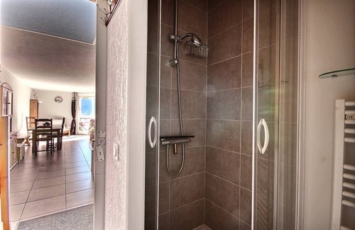 Saint-Jean-dʼAulps Apartamento | 80 m² Apartamento ∙ 4 habitaciones ∙ 9 personas
