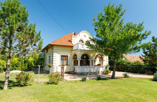 Balatonoszod Apartamento | 80 m² Apartamento ∙ 1 habitación ∙ 5 huéspedes