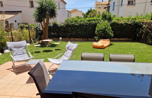 La Valette-du-Var Apartamento | 80 m2 garden apartment in quiet residence close to the coast.