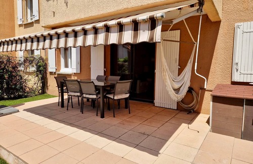 La Valette-du-Var Apartamento | 80 m2 garden apartment in quiet residence close to the coast.