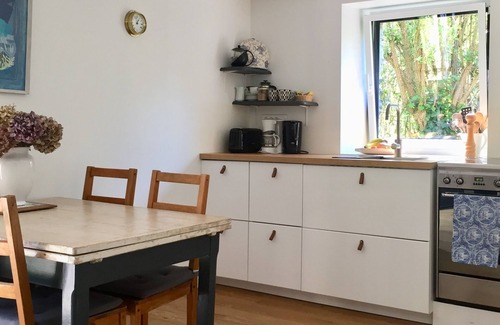 Saint-Michel-en-Greve Casa | A 80 metros de la playa. Adorable casita de pescadores con jardín privado.