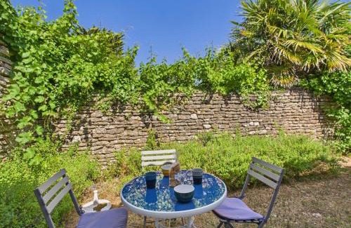 Les Portes-en-Re Casa | 800 m de la plage, jardin, maison pour 4