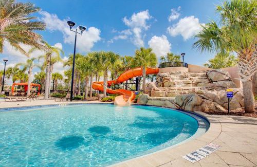 Loughman Casa | 8005 Oak Shadow Ct