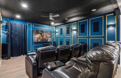 Loughman Casa | 8005 Oak Shadow Ct