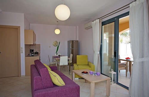 Adelianos Kampos Villa | 800m. desde el mar, Piscina privada, Desayuno gratis, Vista al mar, Para toda la familia