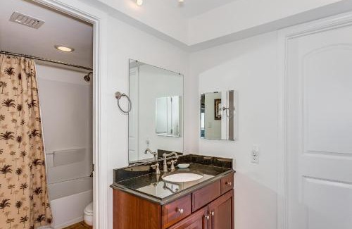 Pensacola Beach Casa | 804E Regency Towers