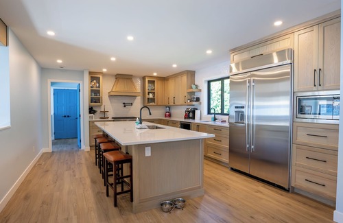 Okanagan-Similkameen Casa | ¡80 pies de playa privada, frente al lago con vistas a la montaña justo en el lago Skaha!