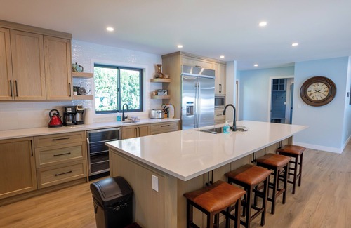 Okanagan-Similkameen Casa | ¡80 pies de playa privada, frente al lago con vistas a la montaña justo en el lago Skaha!