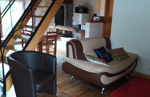 Auzon Casa | Precioso apartamento de 80m² en edificio de piedra en Auvernia