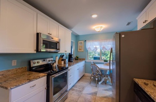 Lawton Woods Casa | 81 Lawton - Bike to the Beach! 3 Bedroom Sea Pines Home