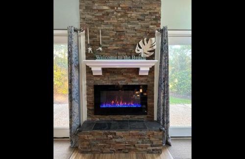 Lawton Woods Casa | 81 Lawton Road