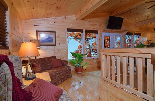 Gatlinburg Casa | #820 Honeymoon Hideaway