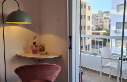 Neapolis Apartamento | 83 Lim3 - Stay Sunlit Apartment